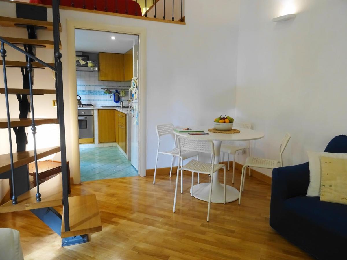 Mezzocannone Holiday House نابولي المظهر الخارجي الصورة