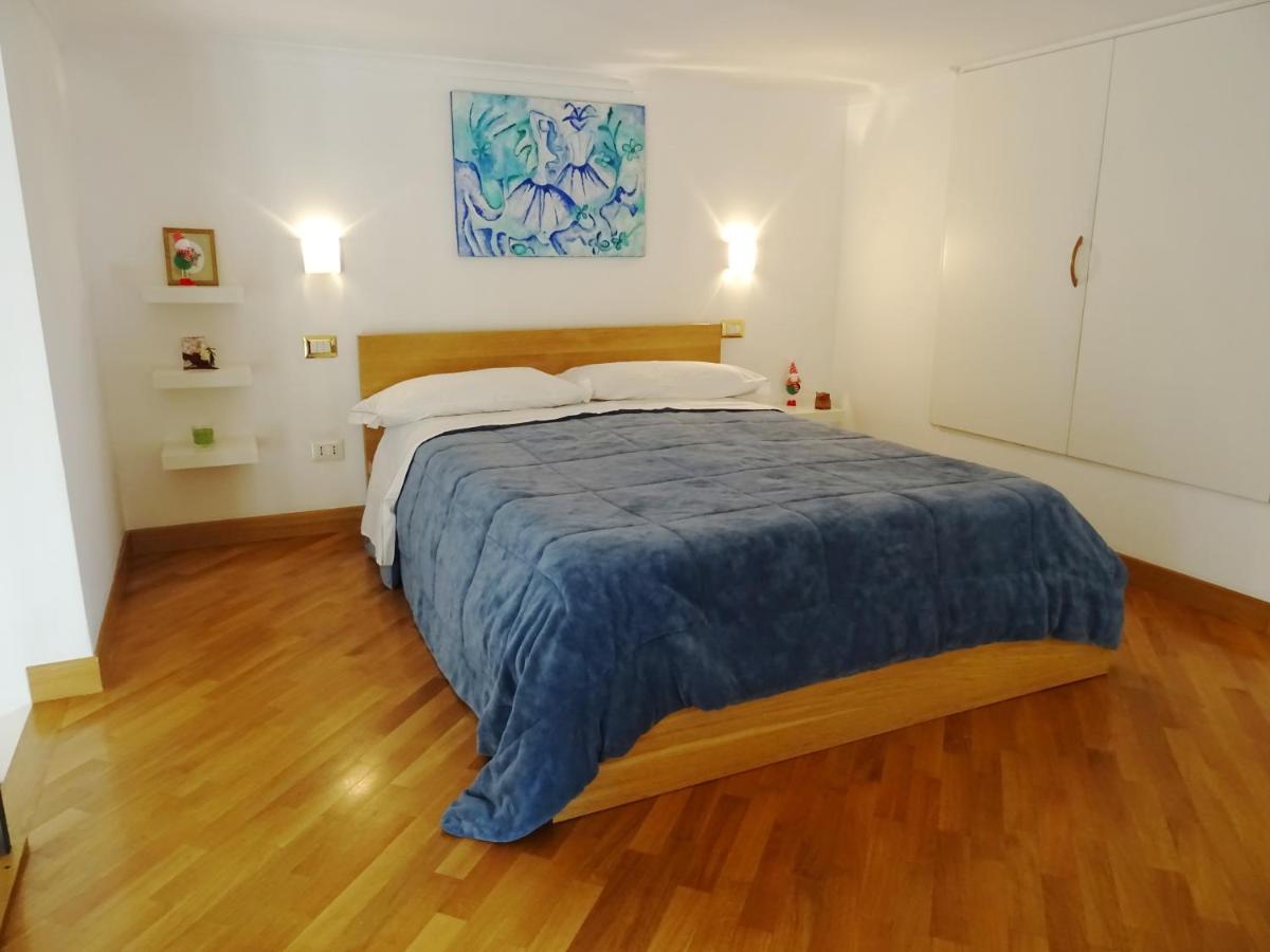Mezzocannone Holiday House نابولي المظهر الخارجي الصورة