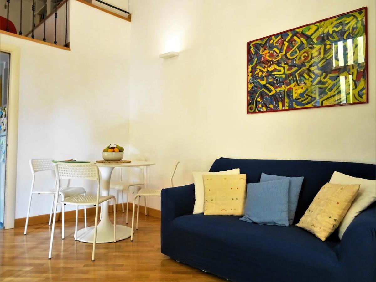 Mezzocannone Holiday House نابولي المظهر الخارجي الصورة