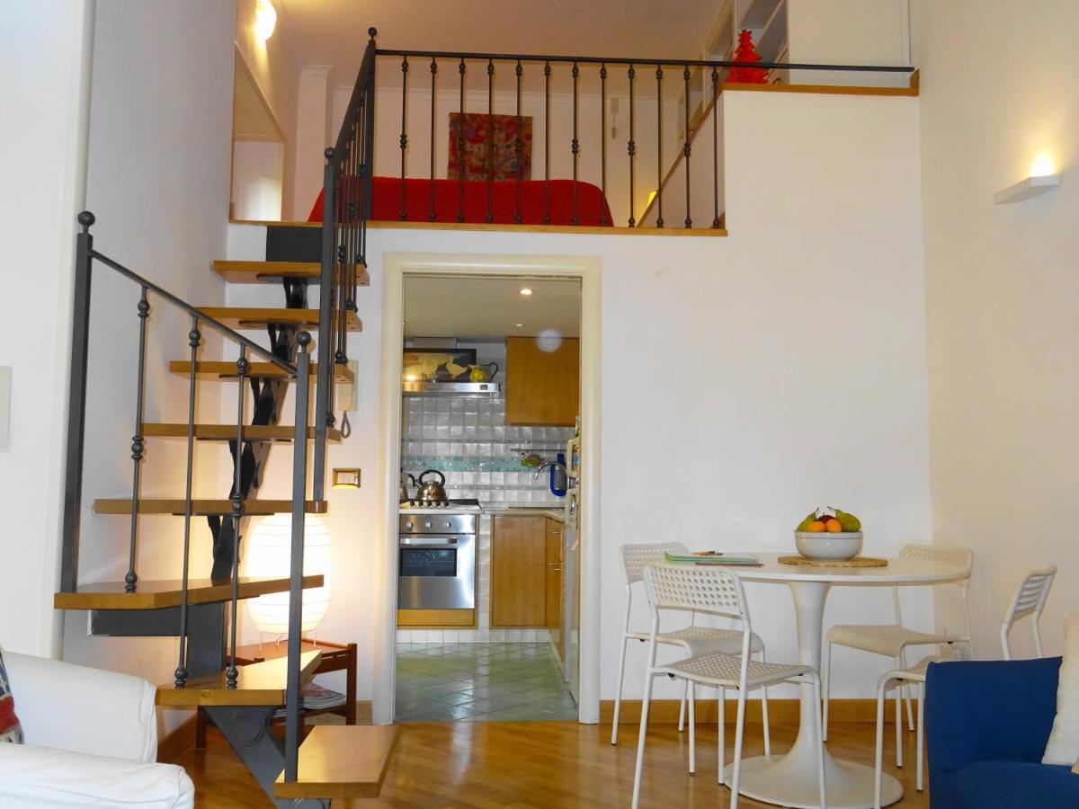 Mezzocannone Holiday House نابولي المظهر الخارجي الصورة